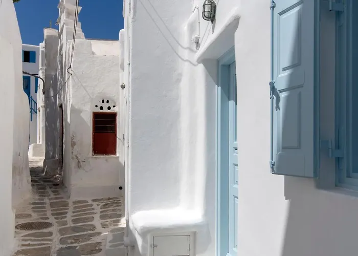 Skepi Town * Mykonos Town