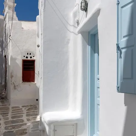 Skepi Town * Mykonos Town